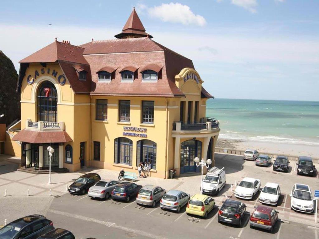 Hotel Des Bains Гранвиль Экстерьер фото