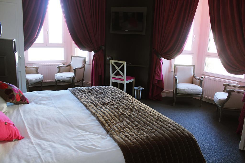 Hotel Des Bains Гранвиль Номер фото